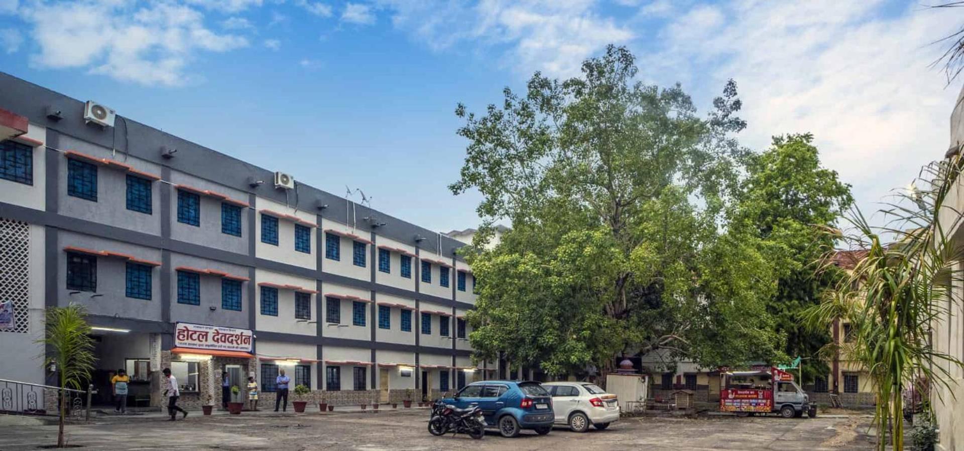 Devdarshan Hotel & Restaurant أُودايبور المظهر الخارجي الصورة