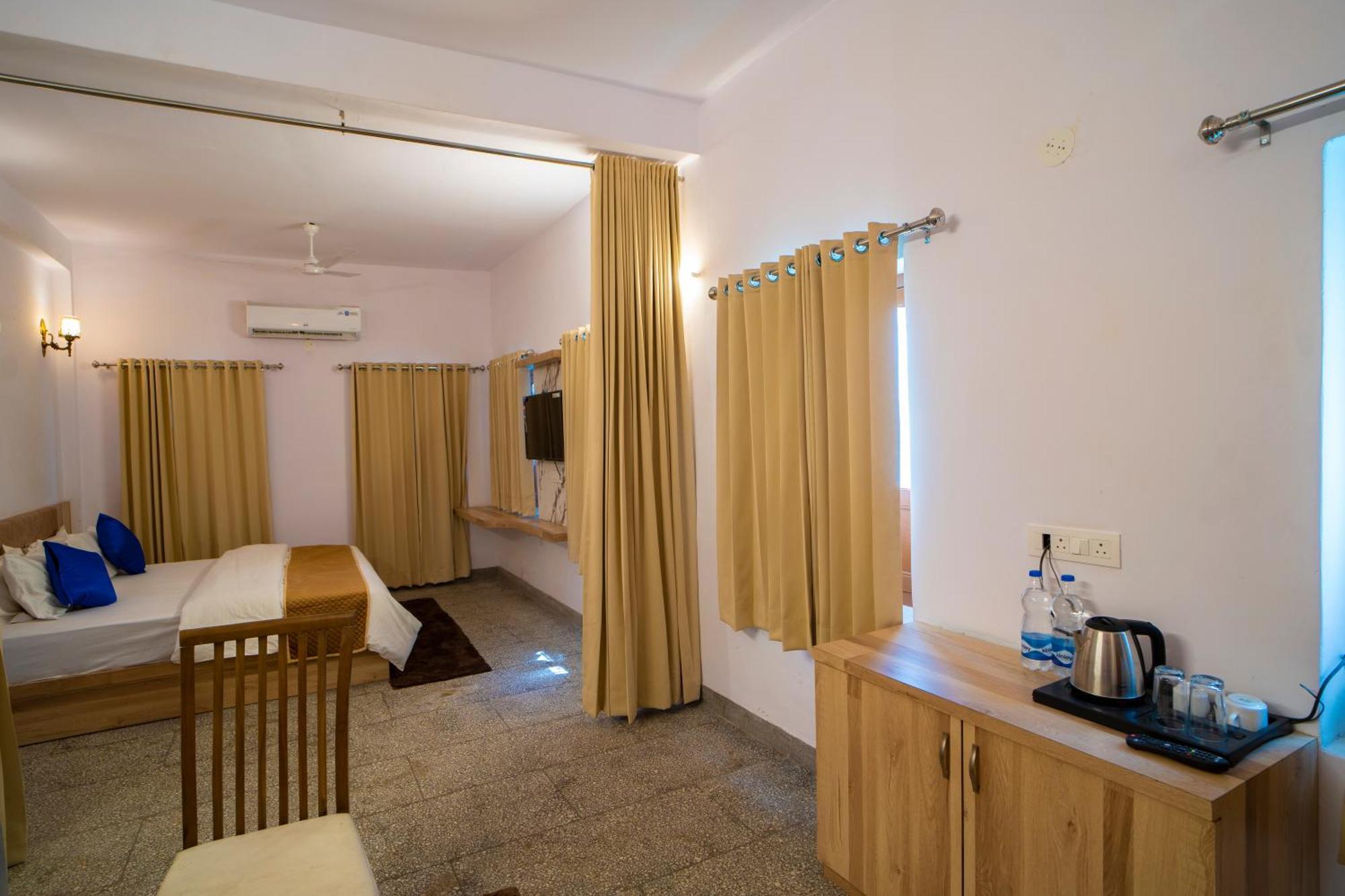 Devdarshan Hotel & Restaurant أُودايبور المظهر الخارجي الصورة