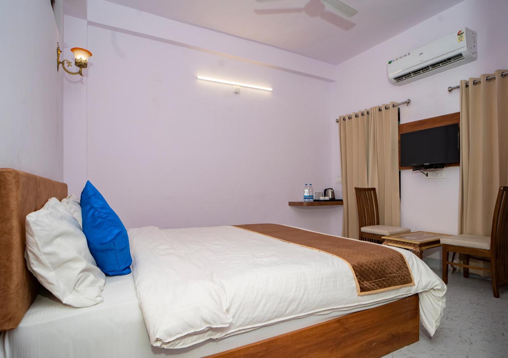 Devdarshan Hotel & Restaurant أُودايبور المظهر الخارجي الصورة
