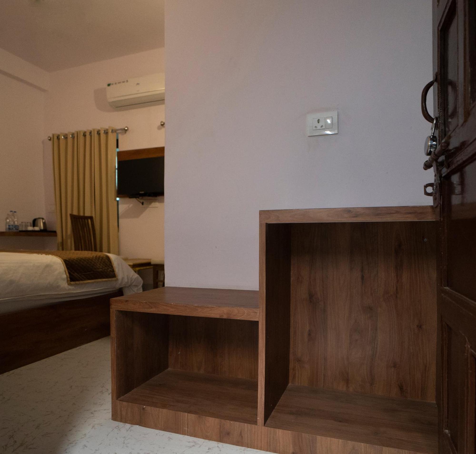 Devdarshan Hotel & Restaurant أُودايبور المظهر الخارجي الصورة